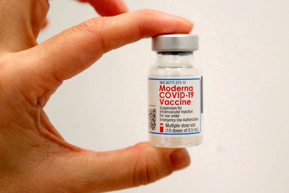 Moderna vaccine 16302306195901646479593